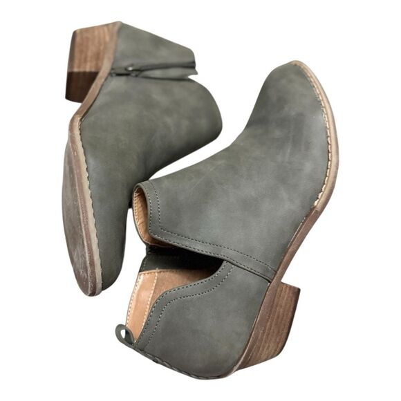 Dolce Vita Grey Womens Sz 9 Booties Ankle Boots Zipper - Picture 4 of 9